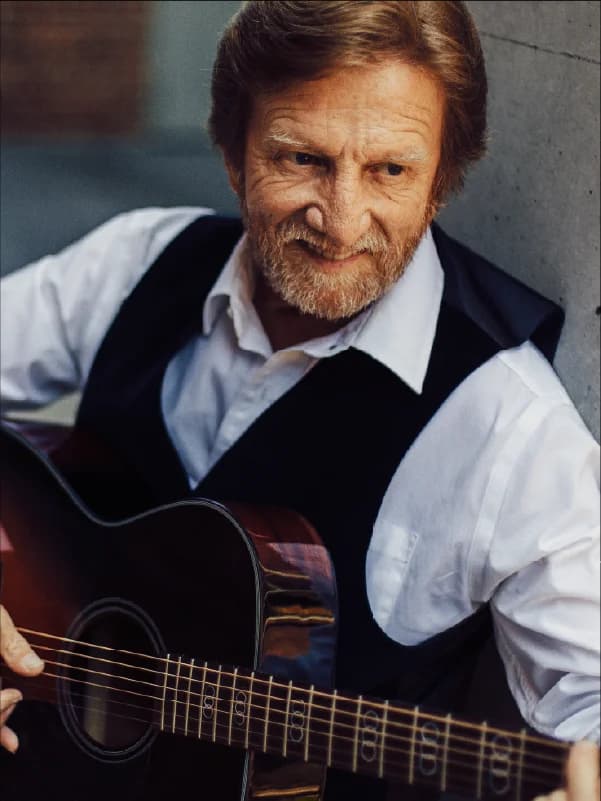 Michael Combs